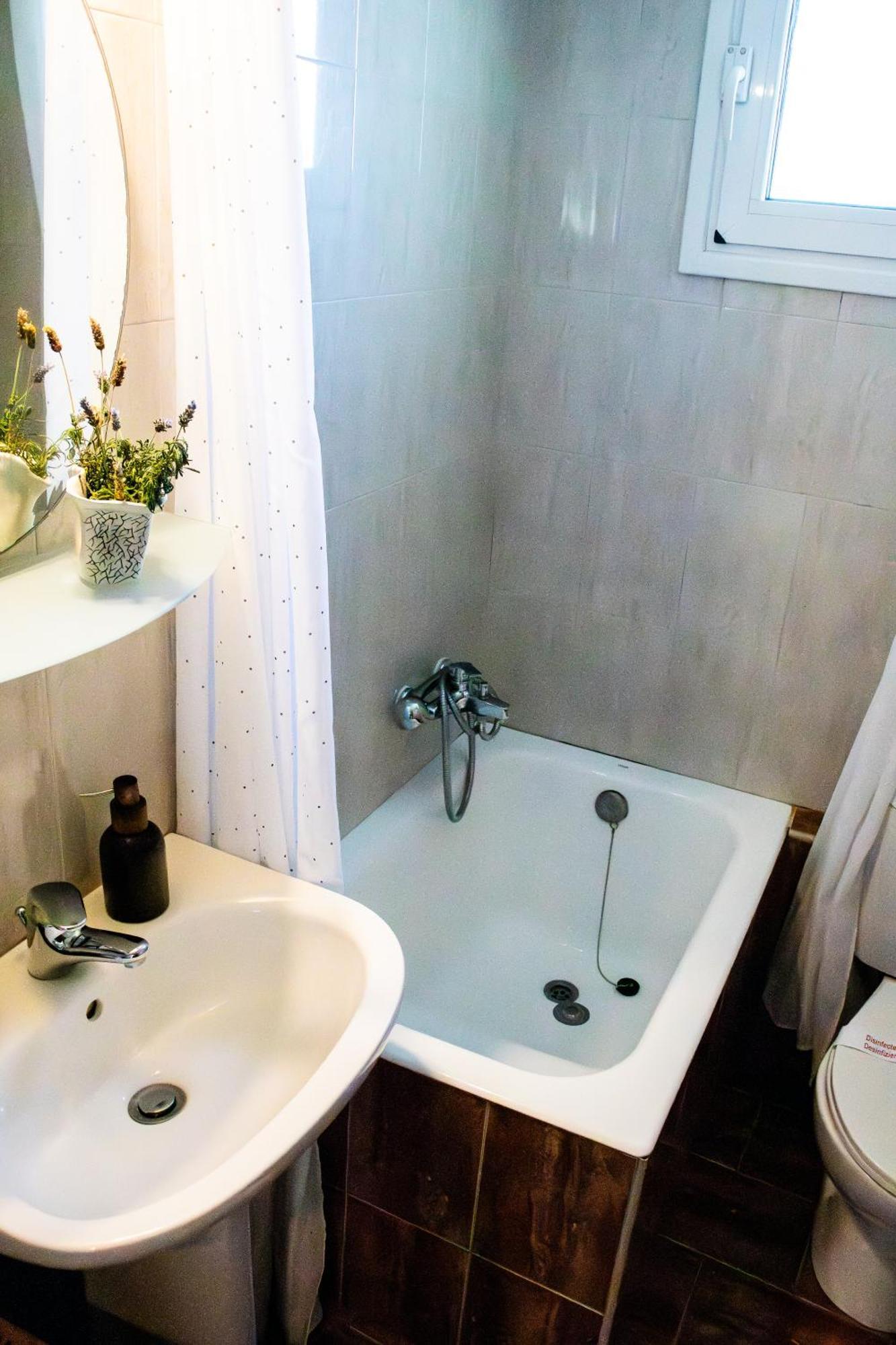 Nectar Apartments อิสตรอน ภายนอก รูปภาพ